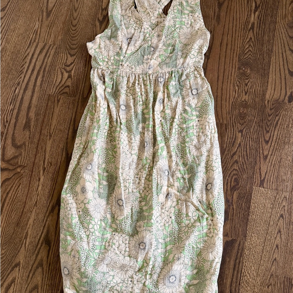 Elegant Floral Maxi Dress in Green and Cream